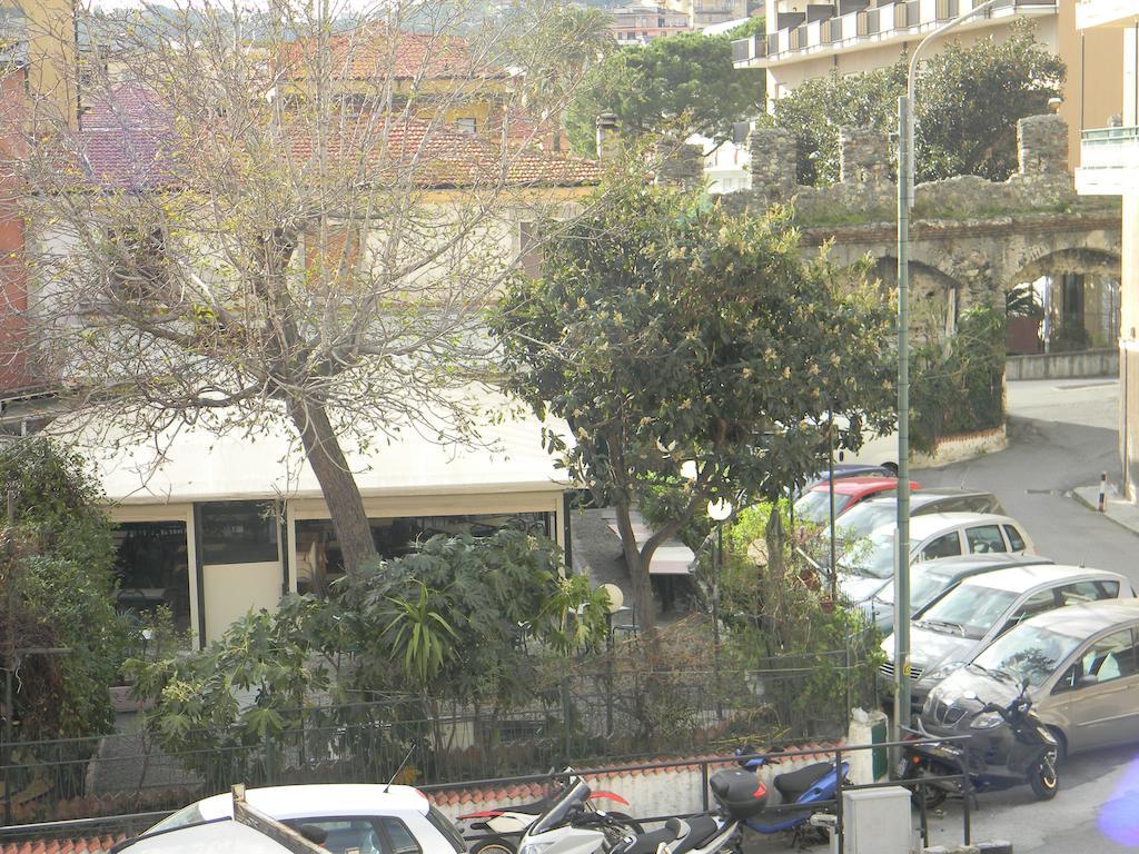 Vecchie Mura Varazze Luaran gambar