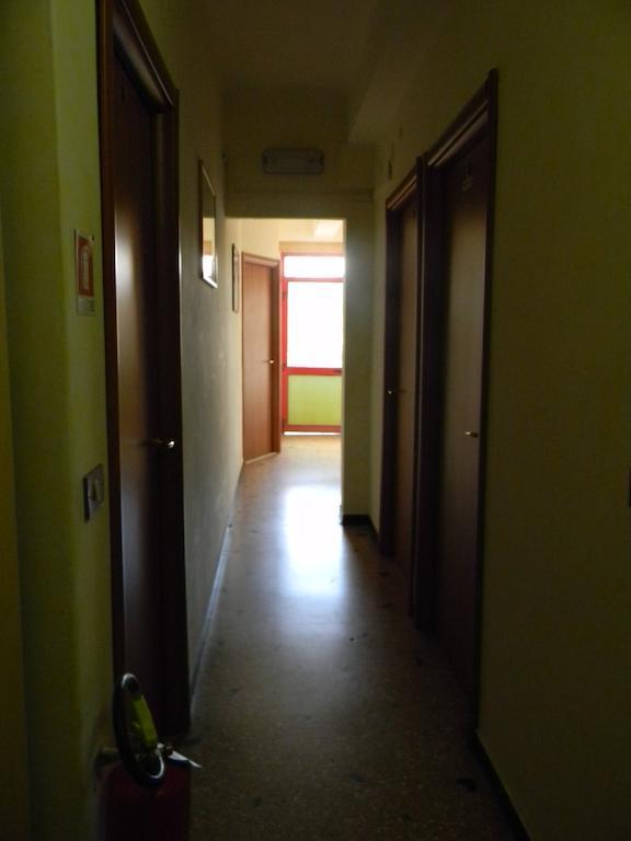 Vecchie Mura Varazze Luaran gambar